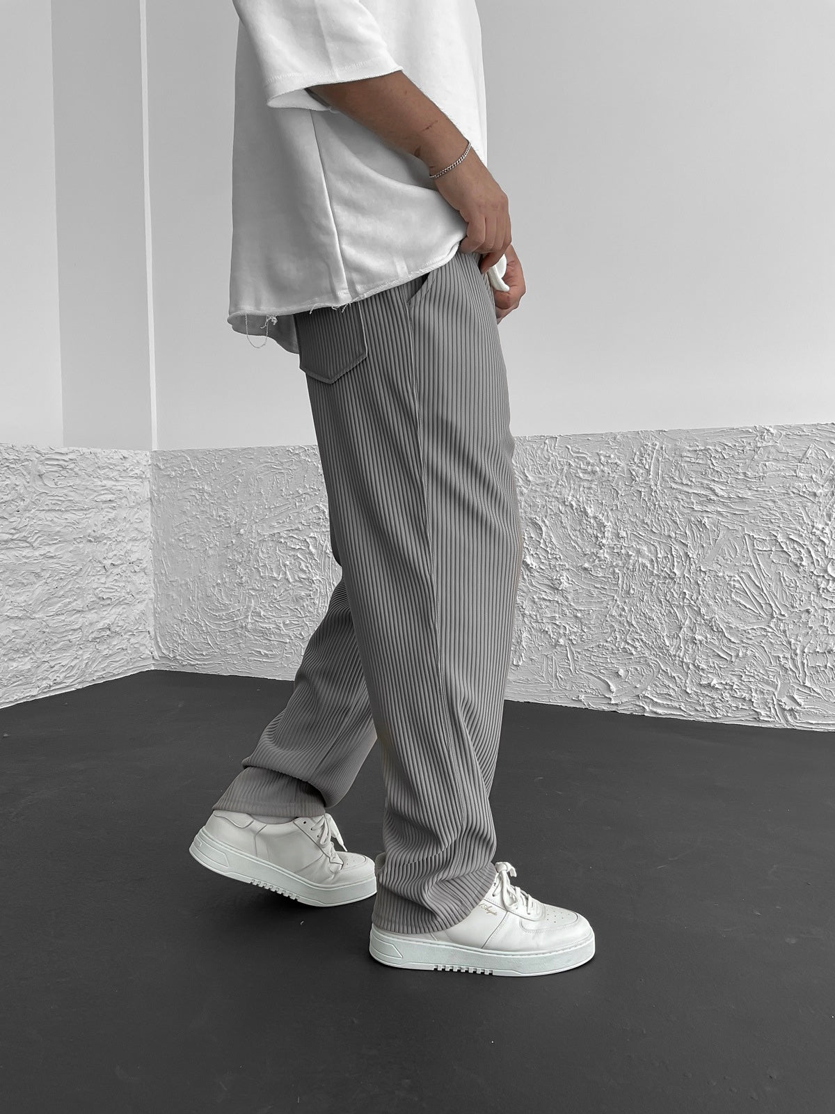 Banks™ - Modern Ribbed Trousers