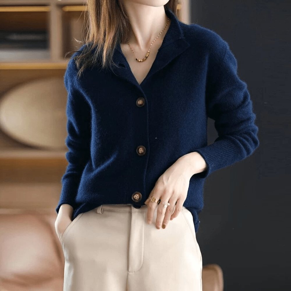 Amelia™ - Classic Comfort Cardigan